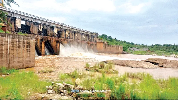 Nagavali River  నాగావళికి వరద 