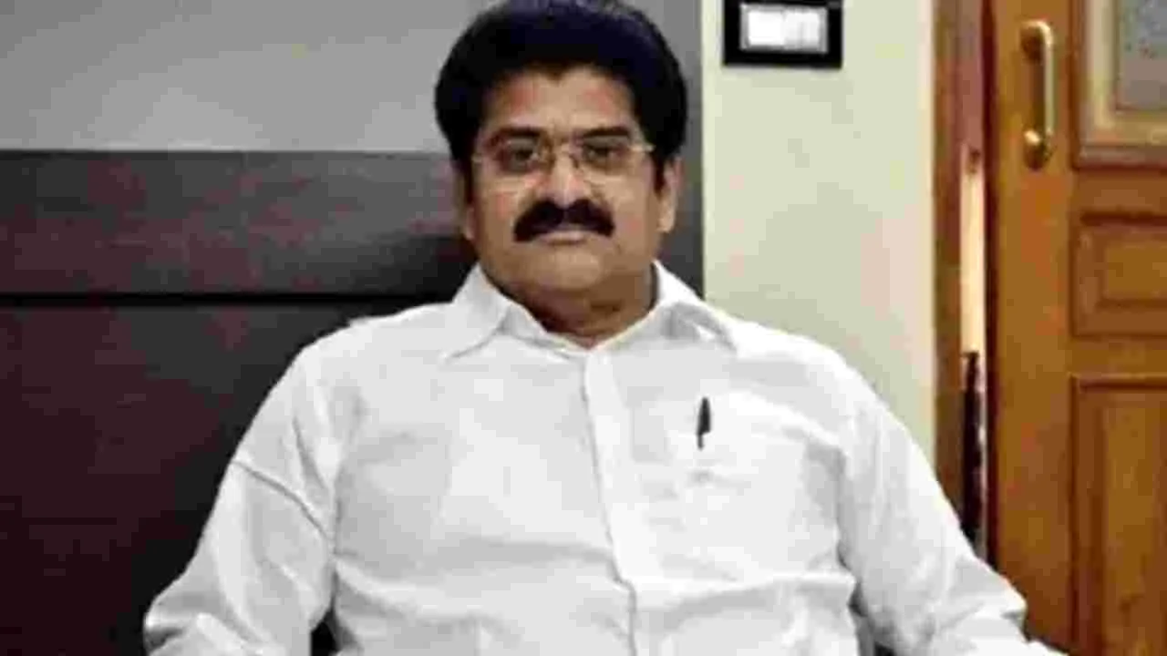 ఎమ్మెల్యే ఆకస్మిక తనిఖీ.. మధ్యాహ్న భోజనం నాణ్యత లేకపోవడంపై తీవ్ర ఆగ్రహం!