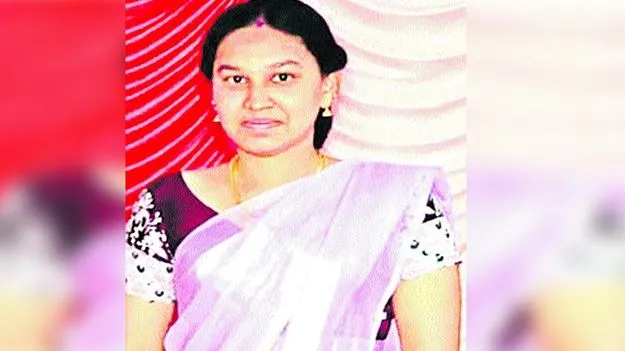  ప్రేమించి పెళ్లాడి.. ఏడాది లోపే..