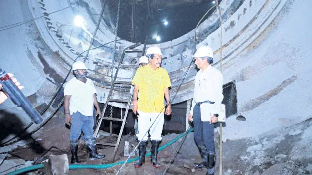 నీళ్లే కాదు.. నిర్వాసితులూ ముఖ్యమే