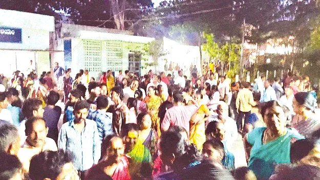 Tension in Kottavalasa  కొత్తవలసలో ఉద్రిక్తత