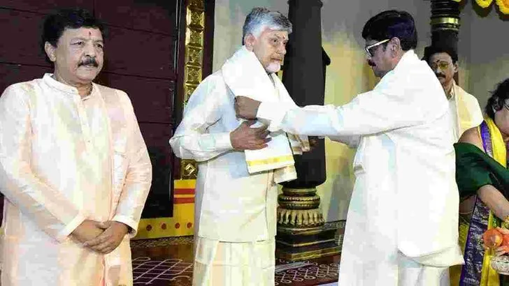 విజయవాడ తుమ్మలపల్లి కళాక్షేత్రంలో ఘనంగా ఉగాది వేడుకలు..