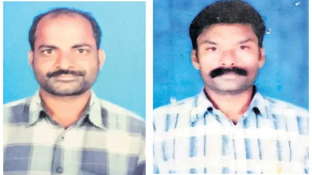   కొబ్బరిచెట్టు కూలి ఇద్దరి మృతి