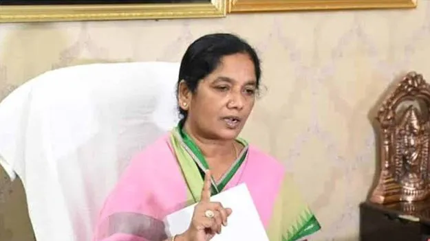 హంద్రీనీవా గురించి మాట్లాడటం సిగ్గుచేటు.. వైసీపీపై పరిటాల సునీత ఆగ్రహం