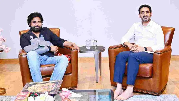 డిప్యూటీ సీఎం పవన్ కల్యాణ్‌ను పరామర్శించిన మంత్రి నారా లోకేశ్