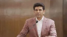 ప్రభుత్వ హాస్టళ్ల డెవలప్‌మెంట్‌కు దాతలు ముందుకు రావాలి: పెమ్మసాని చంద్రశేఖర్