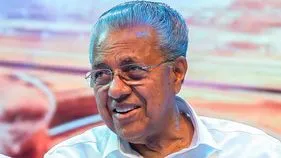 పినరయి విజయన్ గెలుపు.. తగ్గిన ఆధిక్యం