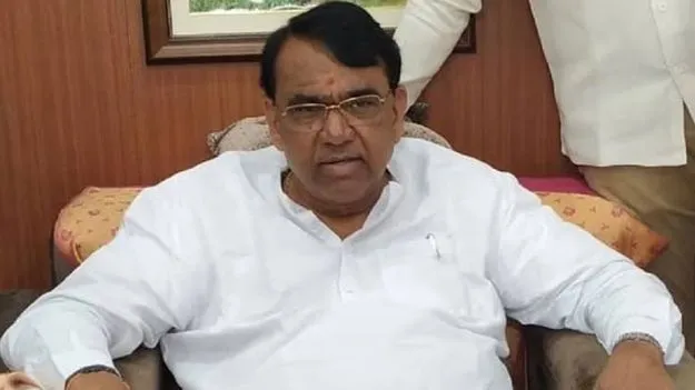 అన్నం పెట్టిన కేసీఆర్‌ను మరిచిపోలేను
