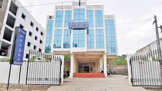 సినిమా ప్రొడ్యూసర్ వెంకట్ అనీష్ రెడ్డిపై కేసు నమోదు 