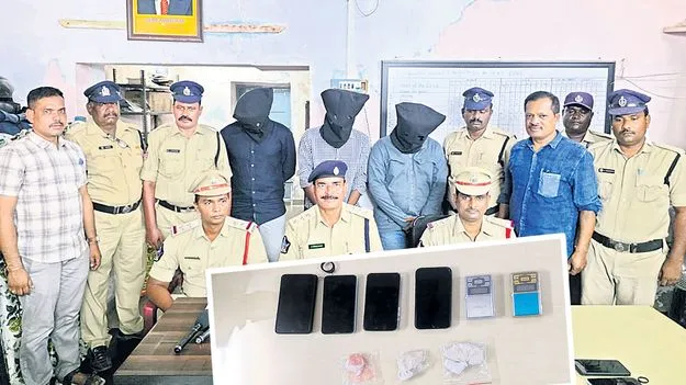 Crime: 62గ్రాముల ఎండీఎంఏ డ్రగ్‌ స్వాధీనం 