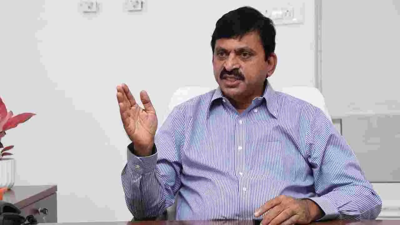 మనిషికి ఆధార్’ లాగే.. భూములకు కూడా భూధార్