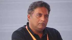 రామలక్ష్మణులపై వివాదాస్పద వ్యాఖ్యలు.. ప్రకాశ్‌ రాజ్‌పై పరువు నష్టం దావా