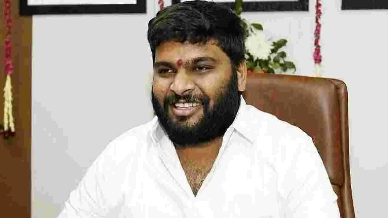 ఉపాధితో మారుతున్న ఉత్తరాంధ్ర ముఖచిత్రం: వీఏంఆర్‌డీఏ చైర్మన్