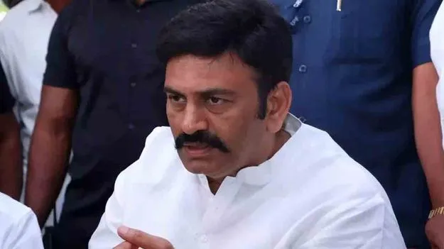 డిప్యూటీ స్పీకర్ రఘురామకృష్ణపై దాడికి యత్నం...
