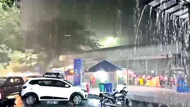 Tirumala: తిరుమలలో భారీ వర్షం