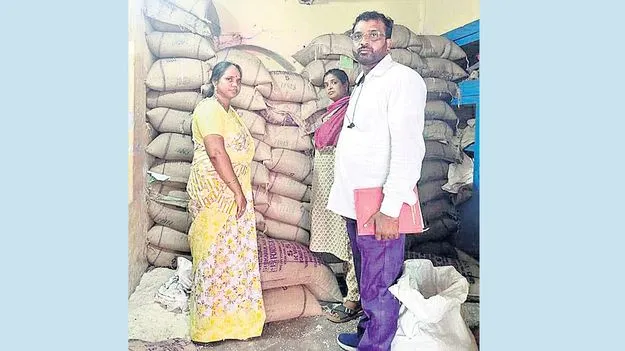 పౌర సరఫరాల శాఖ దాడులు