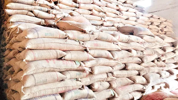 Depreciation in ration rice రేషన్‌ బియ్యంలో తరుగు