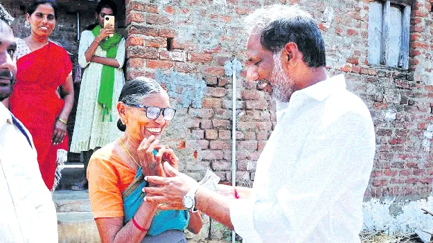 పేదల సేవలో..