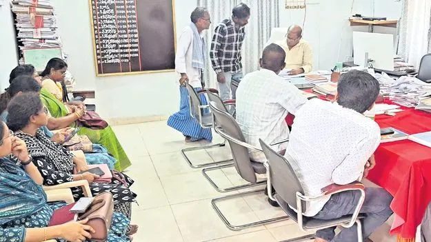 ఆర్డీవోలకు వినతి అంతంతే..