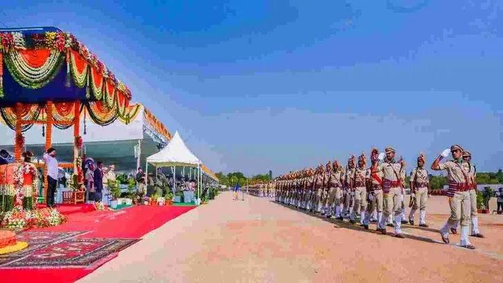 తెలంగాణ రాష్ట్ర ఆవిర్భావ వేడుకలు.. జాతీయ జెండాను ఆవిష్కరించిన సీఎం రేవంత్ రెడ్డి