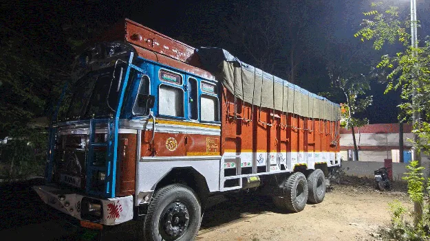 440 బస్తాల రేషన్‌  బియ్యం పట్టివేత