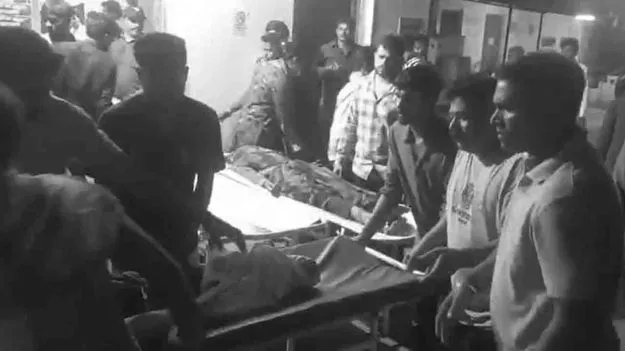 ఘోర రోడ్డు ప్రమాదం.. 12 మంది మృతి..