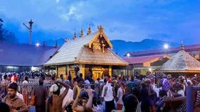 మత విశ్వాసం న్యాయ సమీక్షకు అతీతమైంది.. శబరిమలలో మహిళల ప్రవేశంపై సుప్రీం సమీక్షలో కేంద్రం వాదన