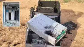 రెచ్చిపోయిన దొంగలు.. ఏటీఎమ్ మాయం