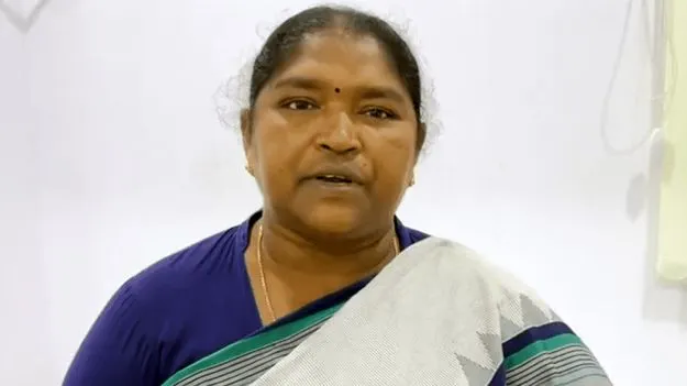 షాబాద్‌ హత్యలపై మంత్రి సీతక్క తీవ్ర దిగ్భ్రాంతి.. కఠిన చర్యలకు ఆదేశం