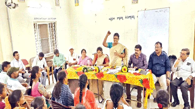   Livelihood Opportunities జీవనోపాధి మెరుగుపరుచుకోవాలి