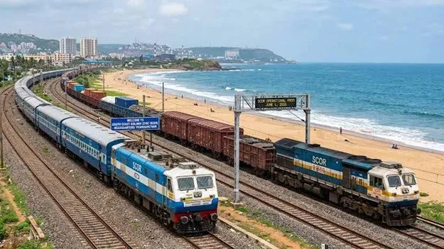 దేశంలో అత్యుత్తమ జోన్‌గా సౌత్‌ కోస్ట్‌ రైల్వే.. రూ.2,493 కోట్ల ఆదాయంతో రికార్డు