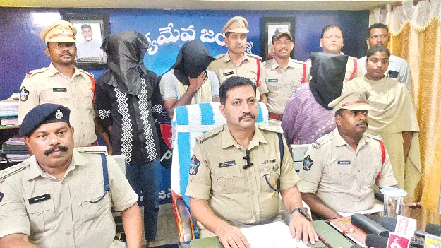 Killed Her for Pressuring Him to Marry!  పెళ్లి చేసుకోమన్నందుకే  కడతేర్చాడు!