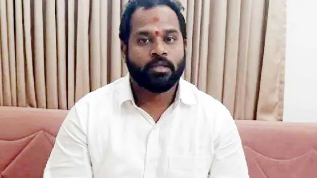 ఎమ్మెల్యే శ్రీధర్‌పై వేసిన త్రిసభ్య కమిటీ ఏమైంది?