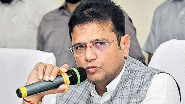 పెట్టుబడులు పెట్టండి.. అమెరికా పారిశ్రామికవేత్తలకు మంత్రి శ్రీధర్ బాబు ఆహ్వానం