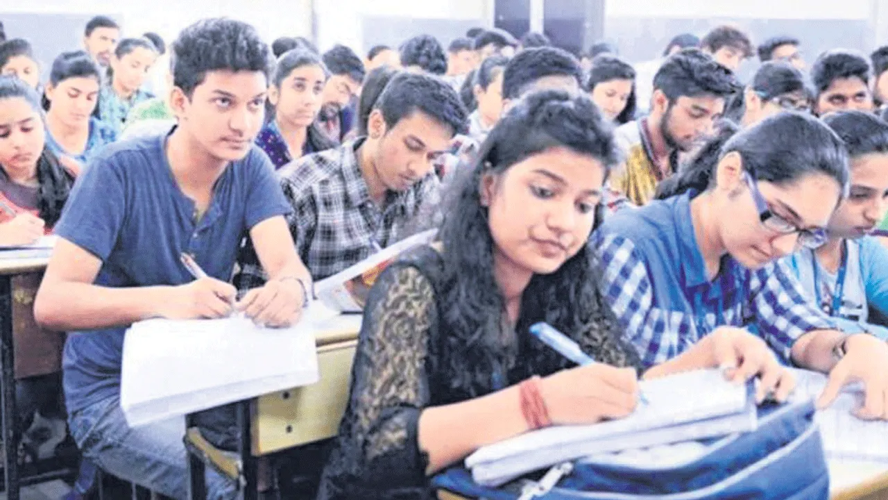 ఇంటర్‌ అడ్మిషన్‌లలో 4వ స్థానం