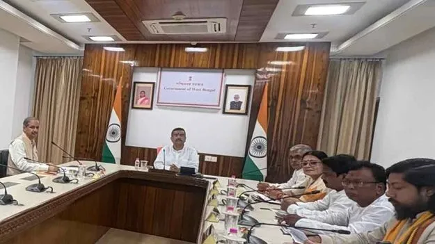 బీఎస్ఎఫ్ అధీనంలోకి 45 రోజుల్లో సరిహద్దు ఫెన్సింగ్..  బెంగాల్ సీఎం కీలక నిర్ణయం