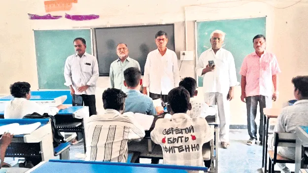 ఫెయిలైన వారికి రెమెడియల్‌ క్లాసులు