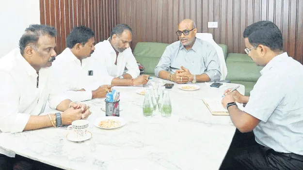 నోబిడ్‌.. ఏం చేద్దాం?