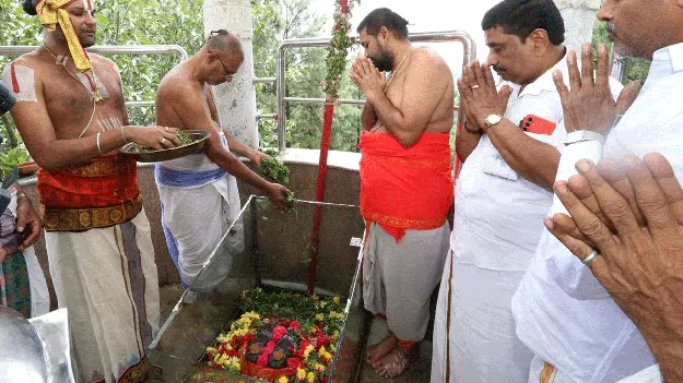 వేడుకగా ఛత్రస్థాపనోత్సవం 