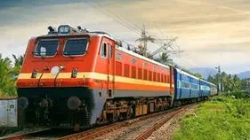 వికారాబాద్-కృష్ణా రైల్వే లైన్‌కు అనుమతులివ్వండి.. కేంద్ర మంత్రిని కోరిన కాంగ్రెస్ ఎంపీలు