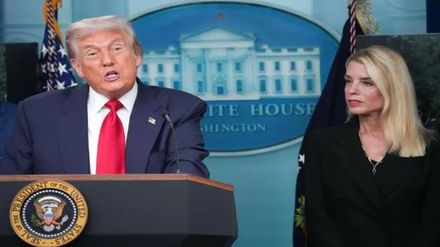 ఇరాన్‌కు ఊపిరాడడం లేదు.. దిగ్బంధనం కొనసాగుతుంది: అమెరికా అధ్యక్షుడు