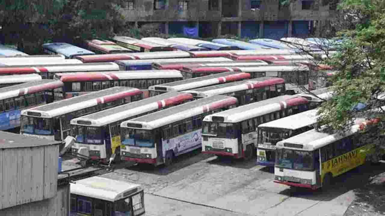 ఆర్టీసీ సమ్మెపై చర్చలు.. పెండింగ్ సమస్యల పరిష్కారంపై కీలక నిర్ణయాలు