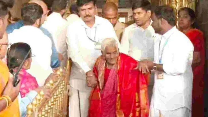 తిరుమల శ్రీవారిని దర్శించుకున్న 116 ఏళ్ల వృద్ధురాలు..