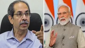 ద్రోహులనే కలుస్తారా.. విద్యార్థులను కలవరా: ప్రధానిపై ఉద్ధవ్ విమర్శలు.. 