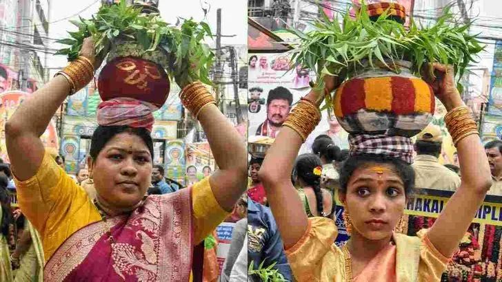 ఉజ్జయినీ మహంకాళి ఆలయానికి పోటెత్తిన భక్తులు