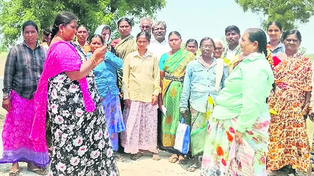 అన్నదాత గోస పట్టదాయే