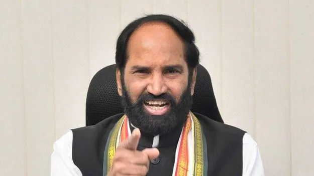సీఎంఆర్‌పై మంత్రి ఉత్తమ్ ఫోకస్.. డిఫాల్ట్ మిల్లర్లపై కఠిన చర్యలకు సన్నాహాలు