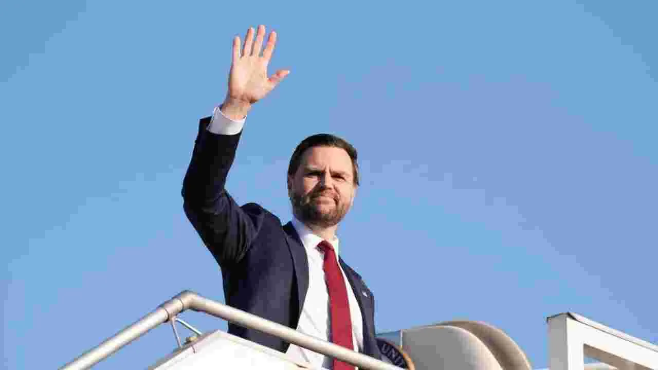 ఇరాన్‌తో చర్చలు ఇప్పట్లో లేనట్టేనా.. పాక్ పర్యటనపై వైట్‌హౌస్ కీలక ప్రకటన..