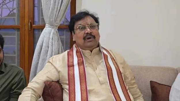 ప్రజలను కన్ఫ్యూజ్ చేయడమే వాళ్ల పని.. జగన్‌పై వర్ల రామయ్య ఫైర్