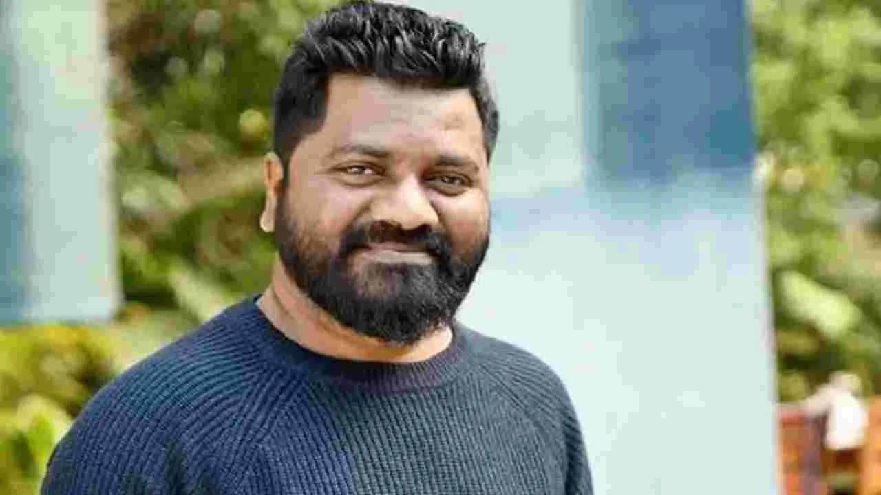 మంగ్లీ కేసుతో నాకు ఎలాంటి సంబంధం లేదు..  స్పష్టం చేసిన డైరెక్టర్ వేణు ఉడుగుల